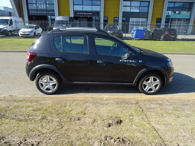 Dacia Sandero Stepway 0.9 TCe Lauréate 2014 Benzine 6