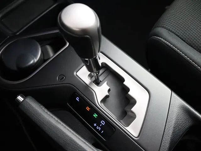 Toyota RAV4 2.5 Hybrid Energy Plus 2018 Hybride Benzine 16