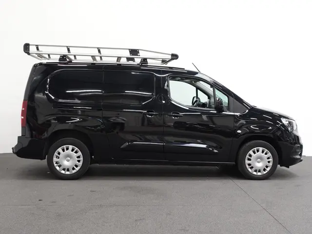Opel Combo 130pk Automaat L2H1 Edition 2022 Diesel 37