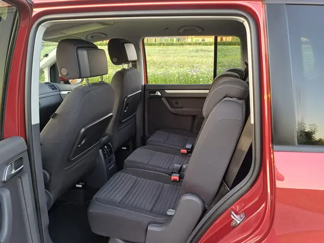 Volkswagen Touran 1.2 TSI Cup 7-Pers. 2015 Benzine 26