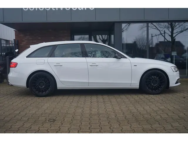 Audi A4 Avant 1.8 TFSI S-line 2013 Benzine 17