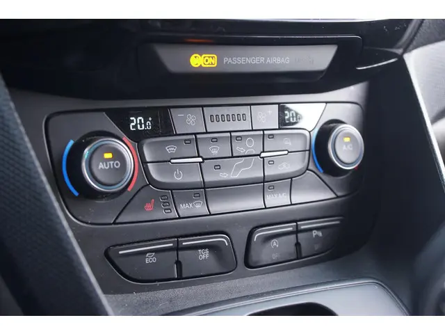Ford Transit Connect 1.5 EcoBlue L2 Limited 2023 Diesel 15