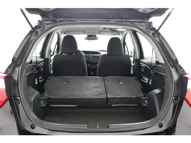 Toyota Yaris 1.5 Hybrid Design 2018 Hybride Benzine 26