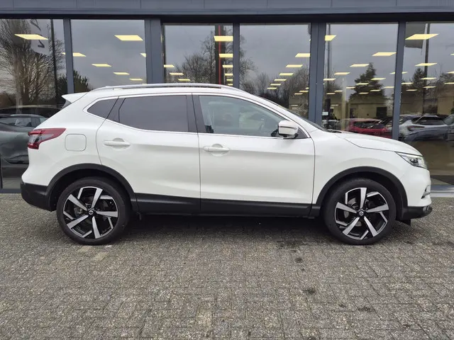 Nissan QASHQAI 1.3 DIG-T Premium Edition 2021 Benzine 18