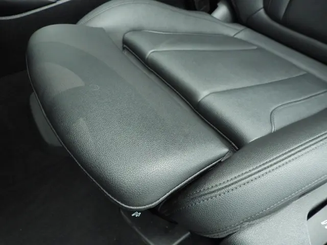 BMW 3 Serie Sedan 320i 2019 Benzine 31