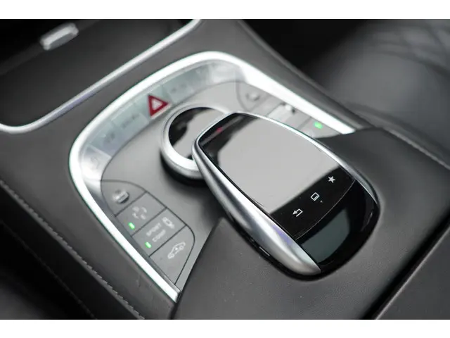 Mercedes-Benz S-Klasse Coupé 500 4Matic 2016 Benzine 33