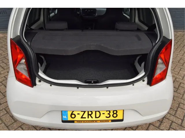 SEAT Mii 1.0 Sport Dynamic 2015 Benzine 28