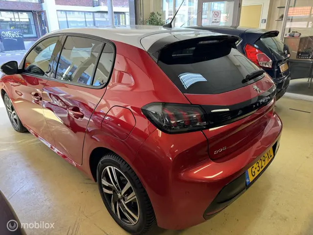 Peugeot 208 1.2 PureTech Blue Lease Allure 2019 Benzine 10