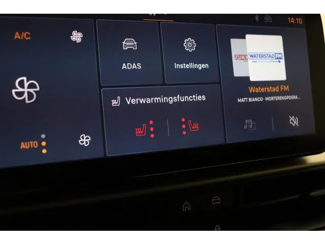 Jeep Avenger 1.2 e-Hybrid Summit 2025 Hybride Benzine 28