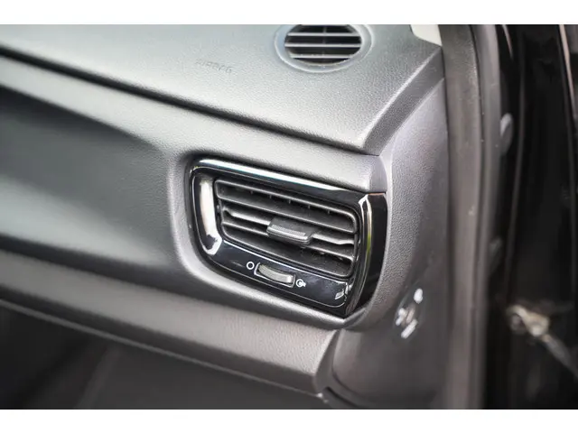 Kia Rio 1.0 TGDI Platinum Edition 2017 Benzine 22