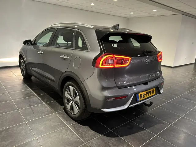 Kia Niro 1.6 GDi Hybrid DynamicLine 2018 Hybride Benzine 6