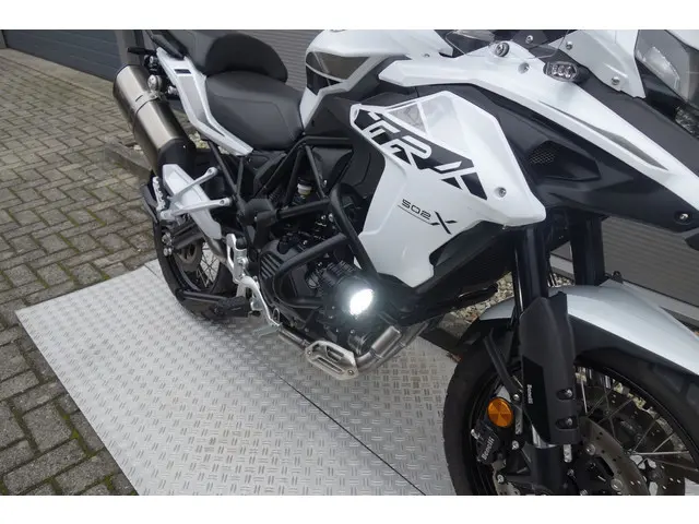 Benelli TRK 502 X 2023 Benzine 8