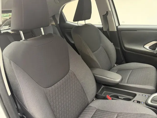 Toyota Yaris 1.5 Hybrid Active 2021 Hybride Benzine 5