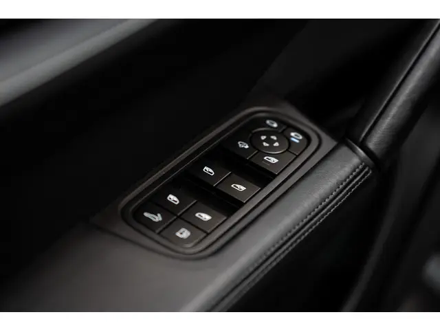 Porsche Cayenne Coupé 3.0 E-Hybrid 2025 Hybride Benzine 16