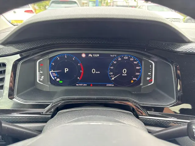 Volkswagen Polo 1.0 TSI Life Business 2023 Benzine 12