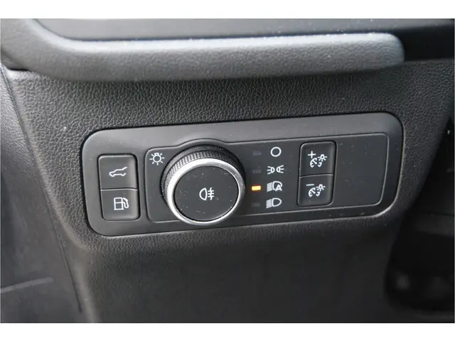 Ford Kuga 2.5 PHEV 243PK ST-Line X 2025 Hybride Benzine 19