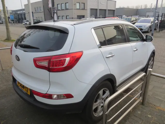Kia Sportage 2.0 Super Pack 2013 Benzine 10