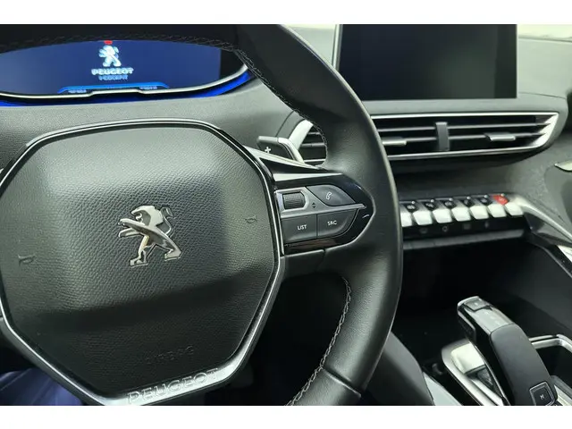 Peugeot 5008 1.2 PureTech Allure 2018 Benzine 20