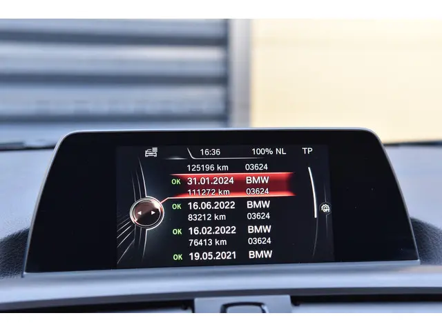 BMW 1 Serie 118i High Executive 2017 Benzine 22