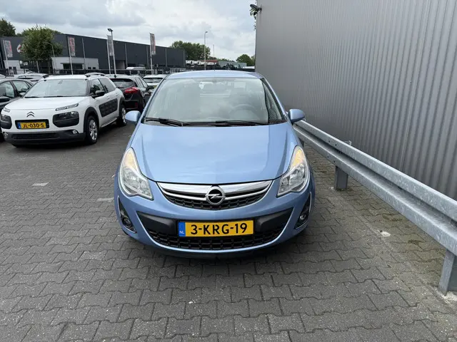 Opel Corsa 1.2-16V Berlin 2013 Benzine 7