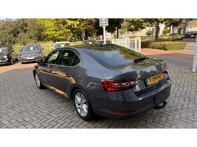 Škoda Superb 1.4 TSI ACT Style Business 2018 Benzine 9
