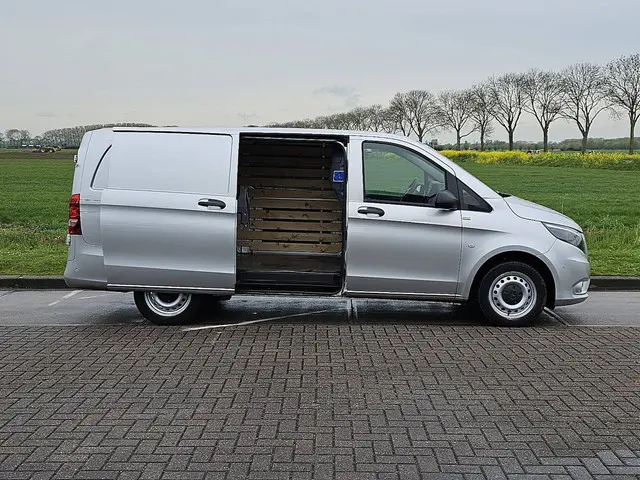 Mercedes-Benz Vito 114 2020 Diesel 13