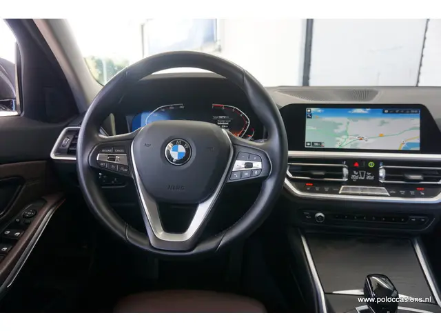 BMW 3 Serie Touring 320i High Exec 2020 Benzine 10
