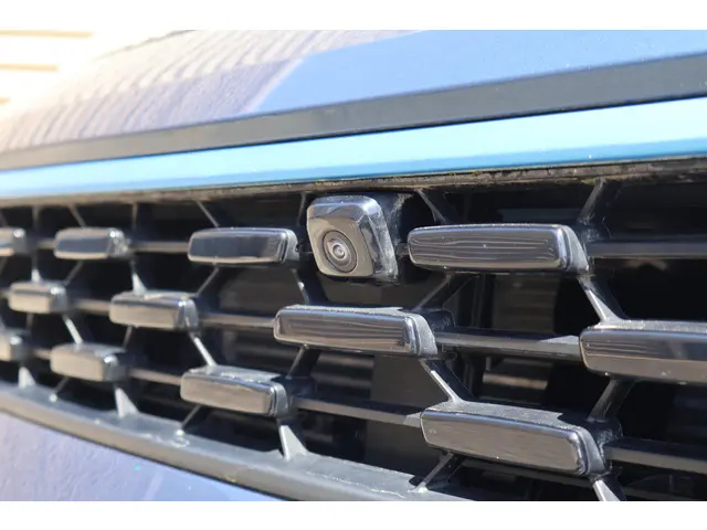 Lynk & Co 01 1.5 2025 Hybride Benzine 40