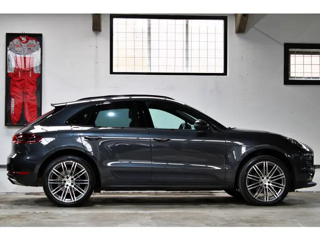 Porsche Macan 2.0 2018 Benzine 8