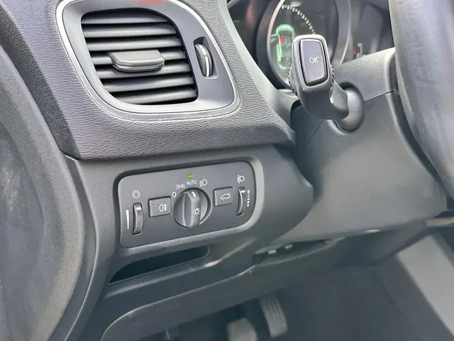 Volvo V40 1.6 T2 Momentum 2014 Benzine 16