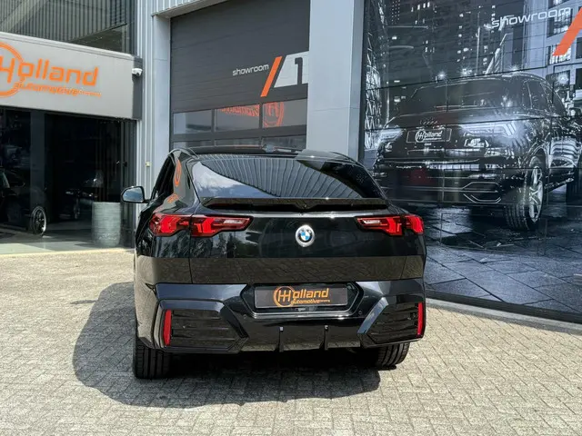 BMW X2 sDrive20i| M-Sport|Pano|LED| H&K! 2024 Benzine 14