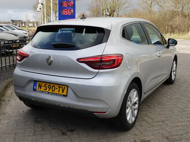 Renault Clio 1.0 TCe 90PK Intens 2022 Benzine 3