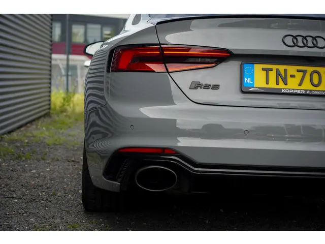 Audi RS5 Coupé 2.9 TFSI A5 quattro 2017 Benzine 52