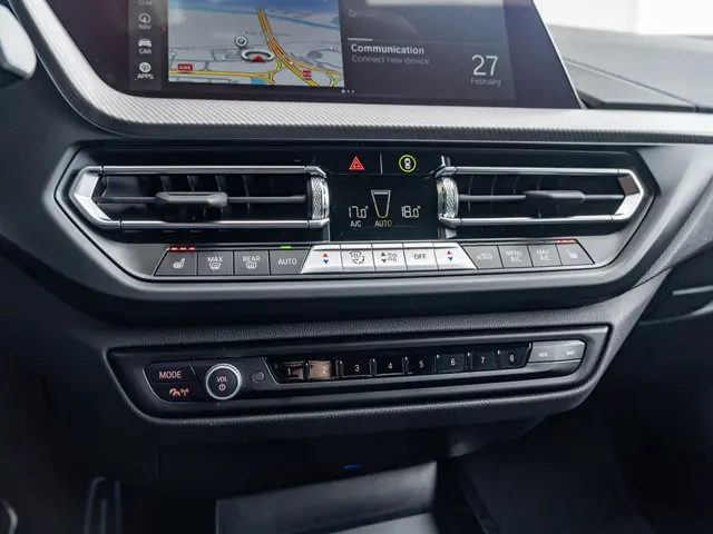 BMW 1 Serie 5-deurs M135i xDrive 2024 Benzine 39