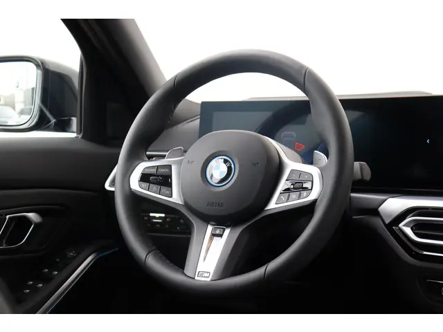 BMW 3 Serie 320e 2025 Hybride Benzine 16