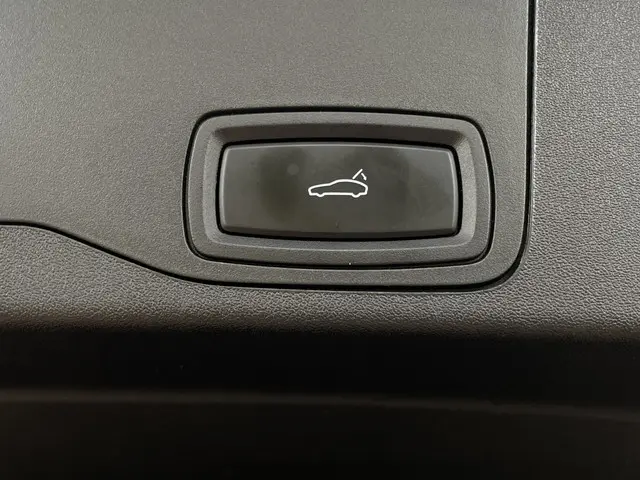 Porsche Taycan Cross Turismo 4S 93 kWh 2023 Elektrisch 13