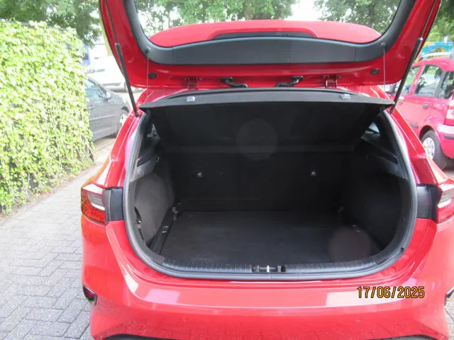 Kia Ceed 1.0 T-GDi DynamicLine 2019 Benzine 6