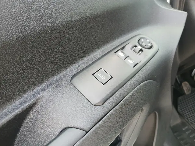 Peugeot Partner 1.5 BlueHDI Premium 2020 Diesel 13