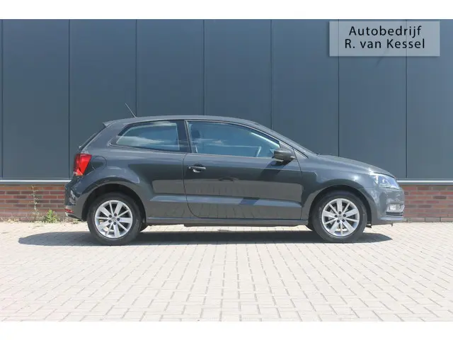 Volkswagen Polo 1.0 Easyline I NL-auto 2016 Benzine 9