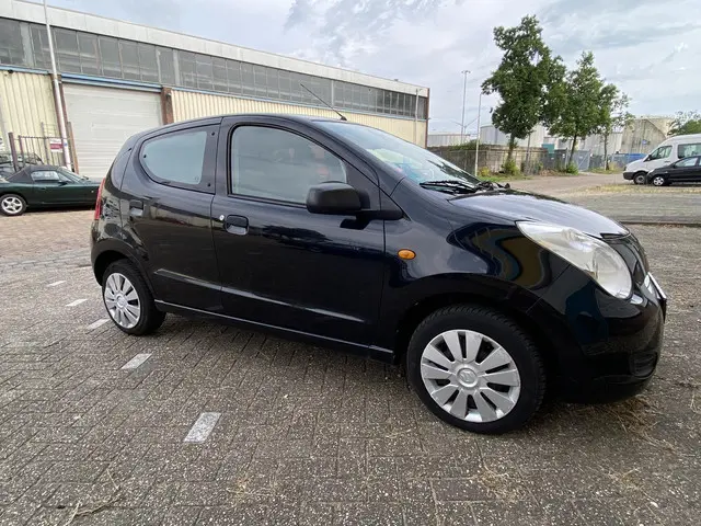 Suzuki Alto 1.0 Celebration EASSS 2014 Benzine 5