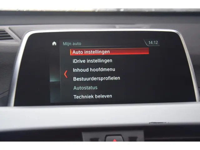 BMW X1 SDrive18i Executive 2018 Benzine 16