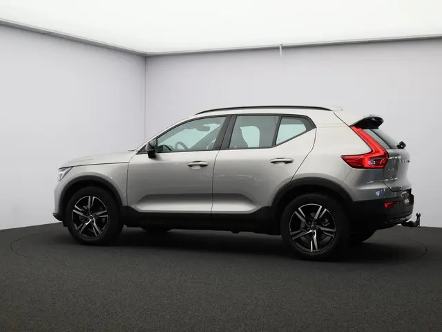 Volvo XC40 2.0 B4 Plus Dark 2025 Benzine 24