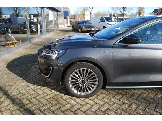 Ford Focus Wagon 1.0 EcoBoost 125PK Vignale 2020 Benzine 7