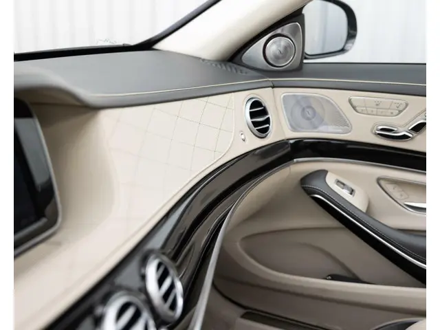 Mercedes-Benz S-Klasse AMG 65 Lang 2016 Benzine 74