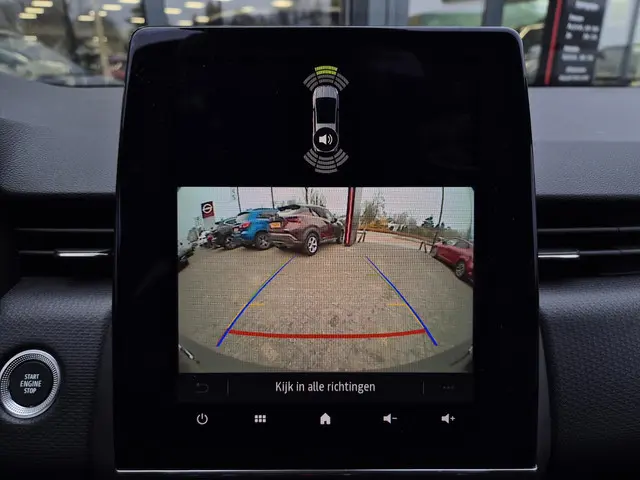 Mitsubishi Colt 1.0T MT First Edition 2024 Benzine 10