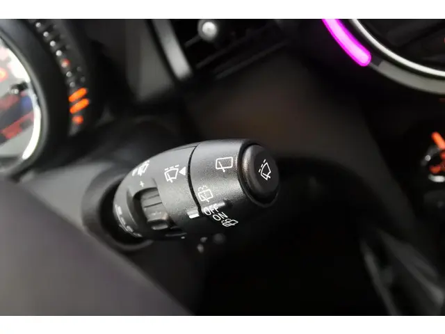 MINI One Mini 102pk BNS 2017 Benzine 19