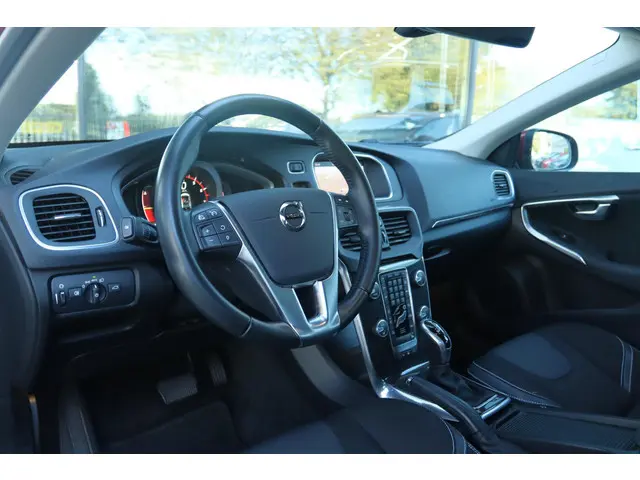 Volvo V40 1.5 T2 NORDIC+ 2017 Benzine 17