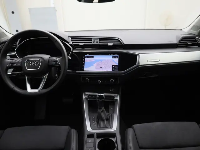 Audi Q3 Sportback 35 TFSI/150PK S Line 2024 Benzine 4