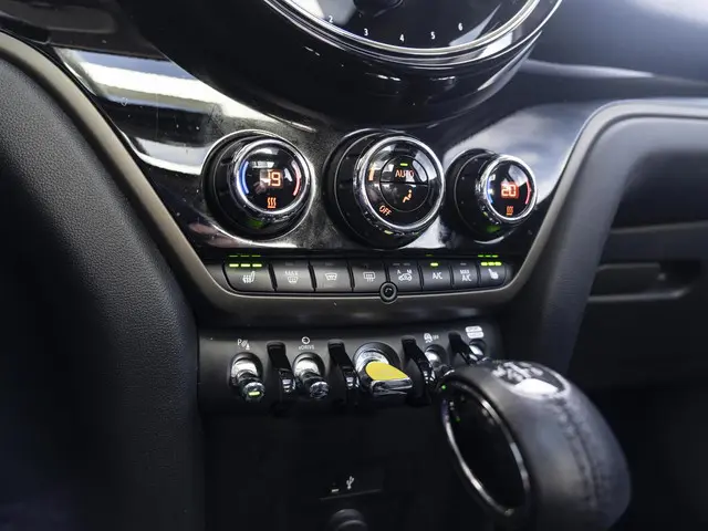 MINI Countryman SE ALL4 2022 Hybride Benzine 27