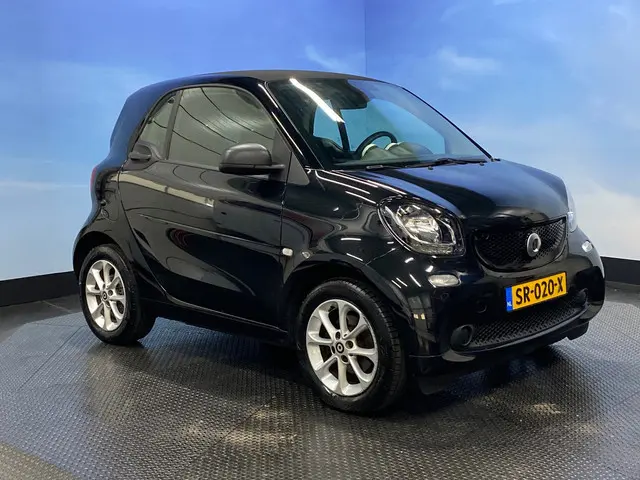 Smart Fortwo 1.0 Business Solution 2018 Benzine 5